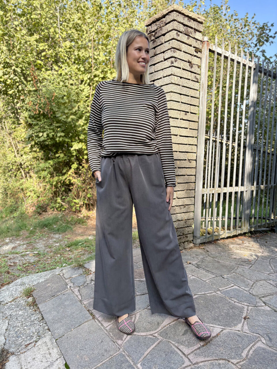 Maglione pura lana riga cioccolato e panna